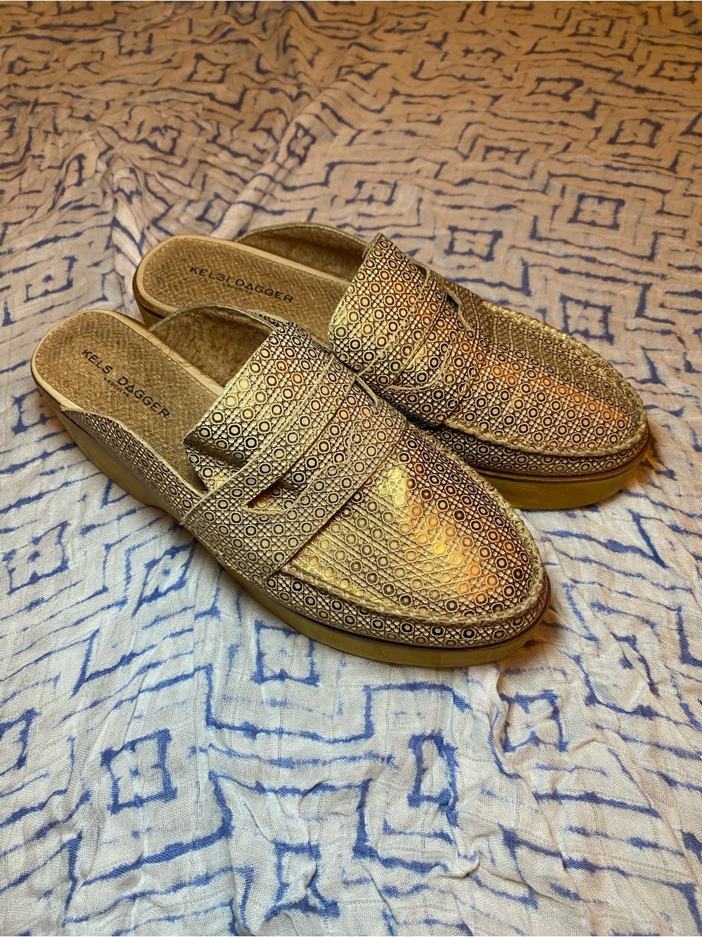 VGUC Kelsi Dagger Brooklyn BRASS Women's Window Platform Mules